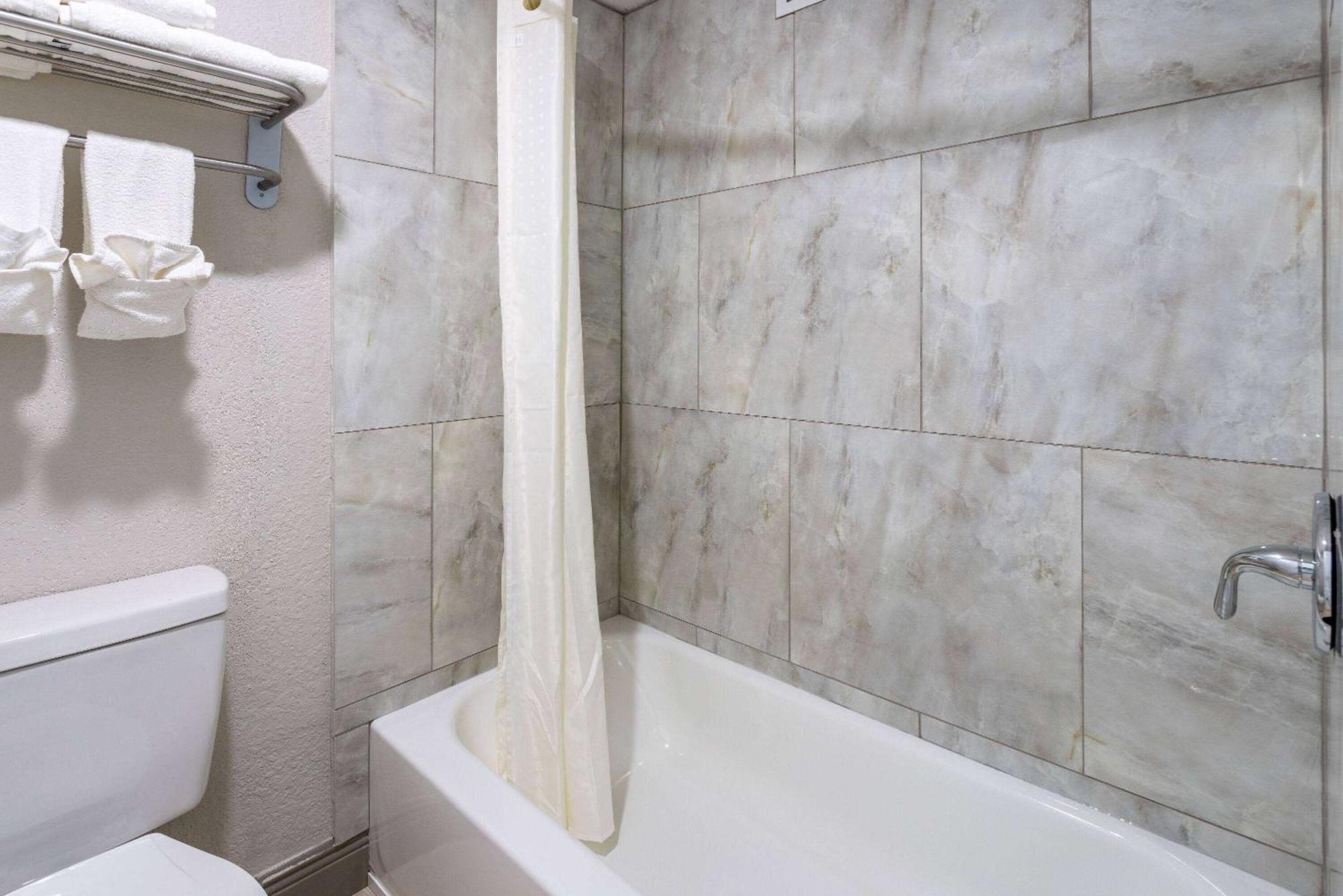 Travelodge By Wyndham Kingsland Ga エクステリア 写真