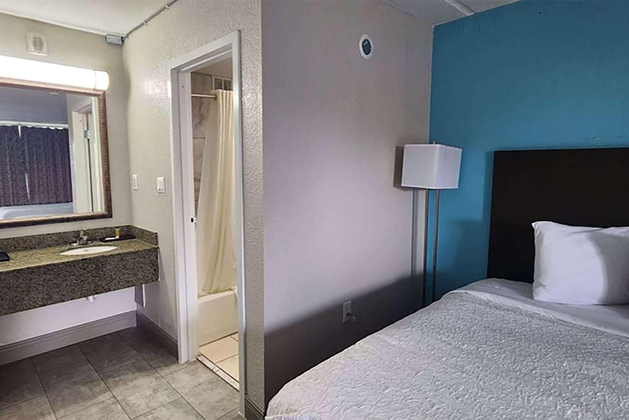 Travelodge By Wyndham Kingsland Ga エクステリア 写真